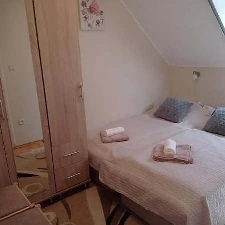 Sommer Сasa de vacaciones Balatonszarszo